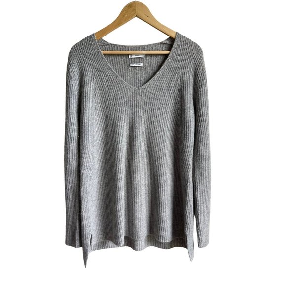 VINCE Women's Size Small 100% Cashmere Gray V-Neck Pullover Sweater Ribbed - Picture 1 of 8